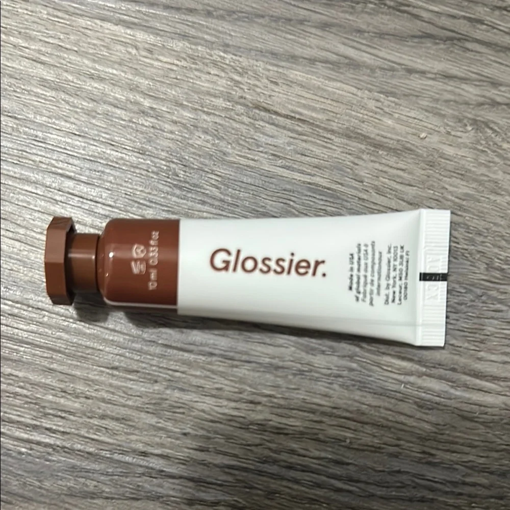 Glossier Cloud Paint -Coast